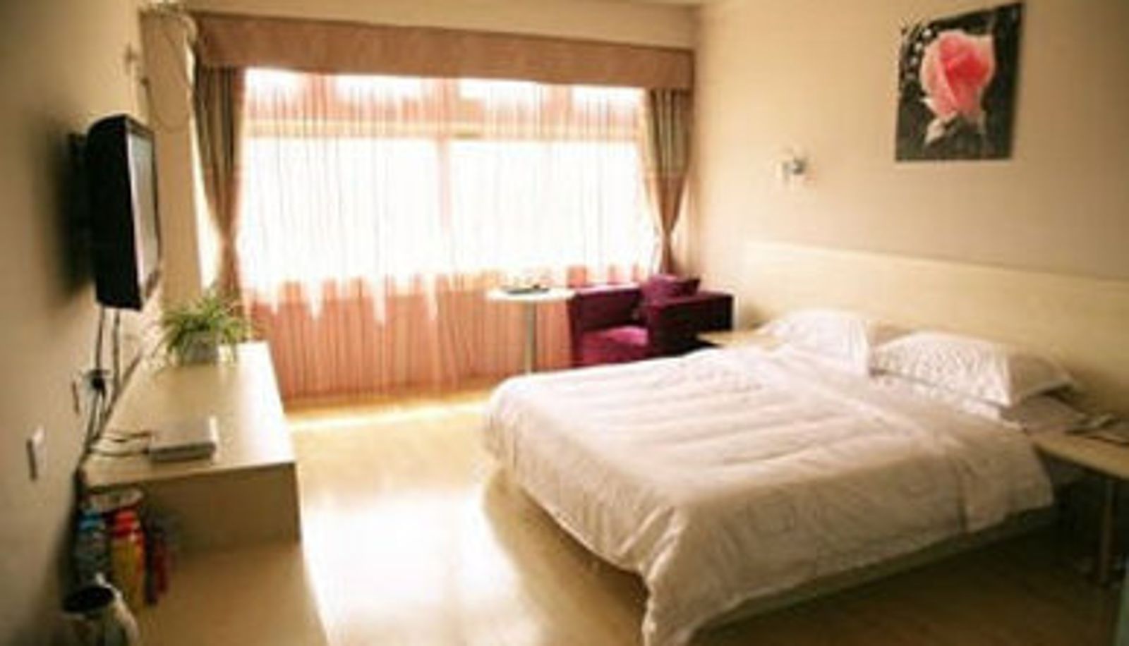 Zimmer - Super 8 Hotel Lianyungang Railway Station Square