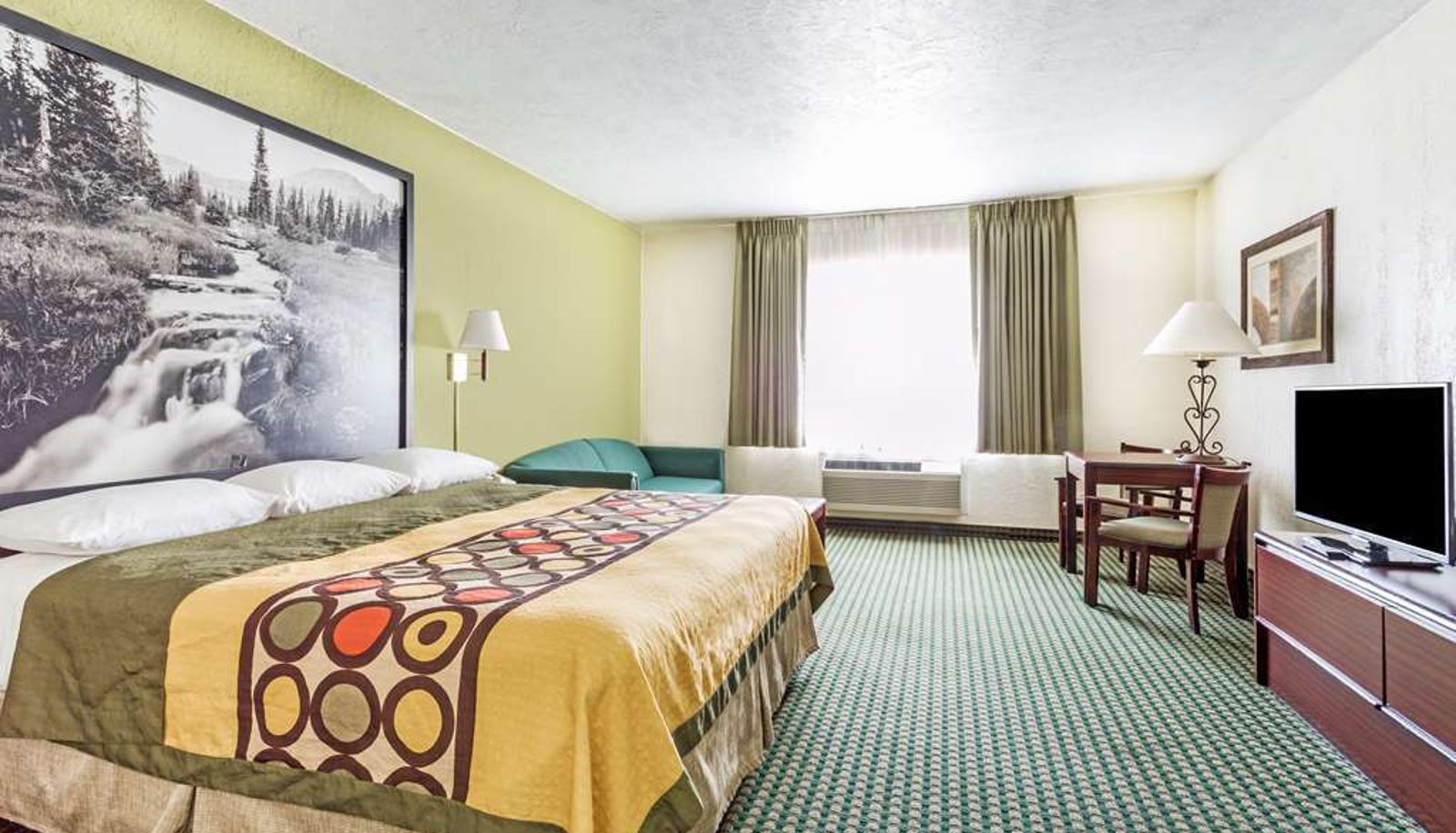 Room - Super 8 Wendover