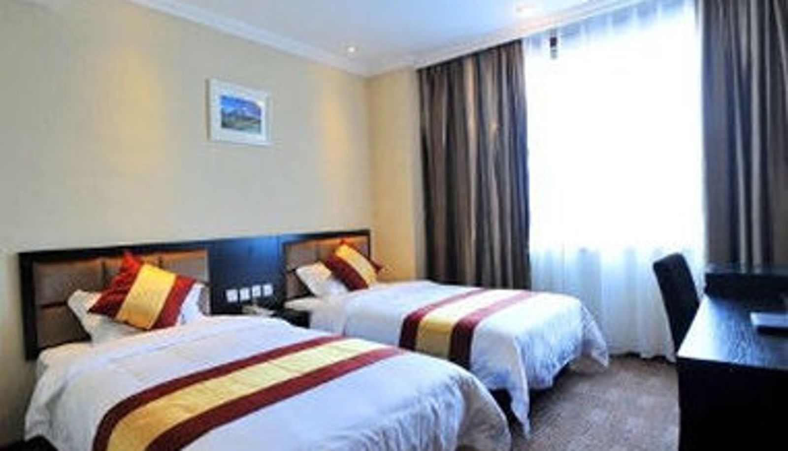 Zimmer - Super 8 Hotel Deyang Coach Terminal