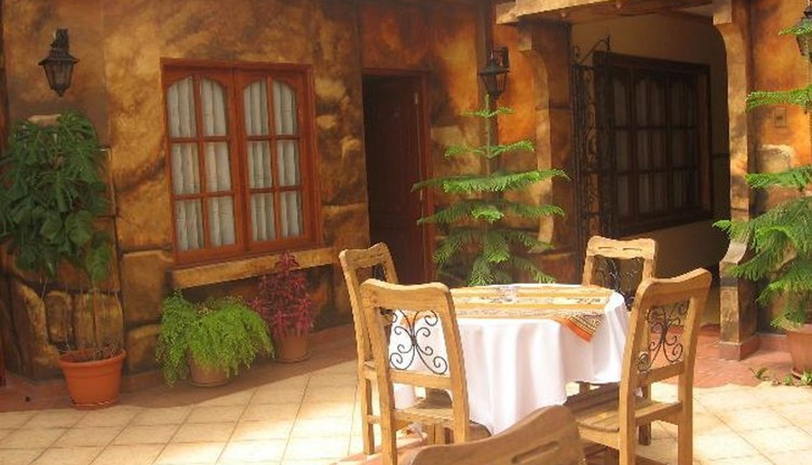 Restaurant - Hotel Las Brisas