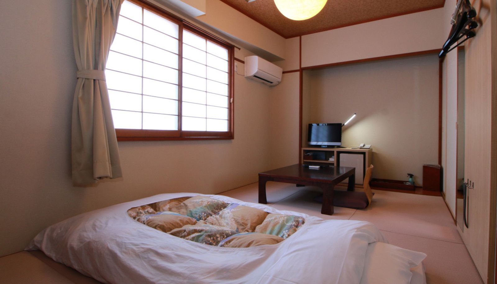 Standardzimmer (Doppel) - Taga Station Hotel