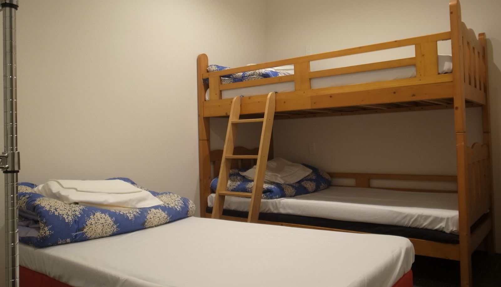Pokój trzyosobowy - Fukuoka Backpackers Hostel