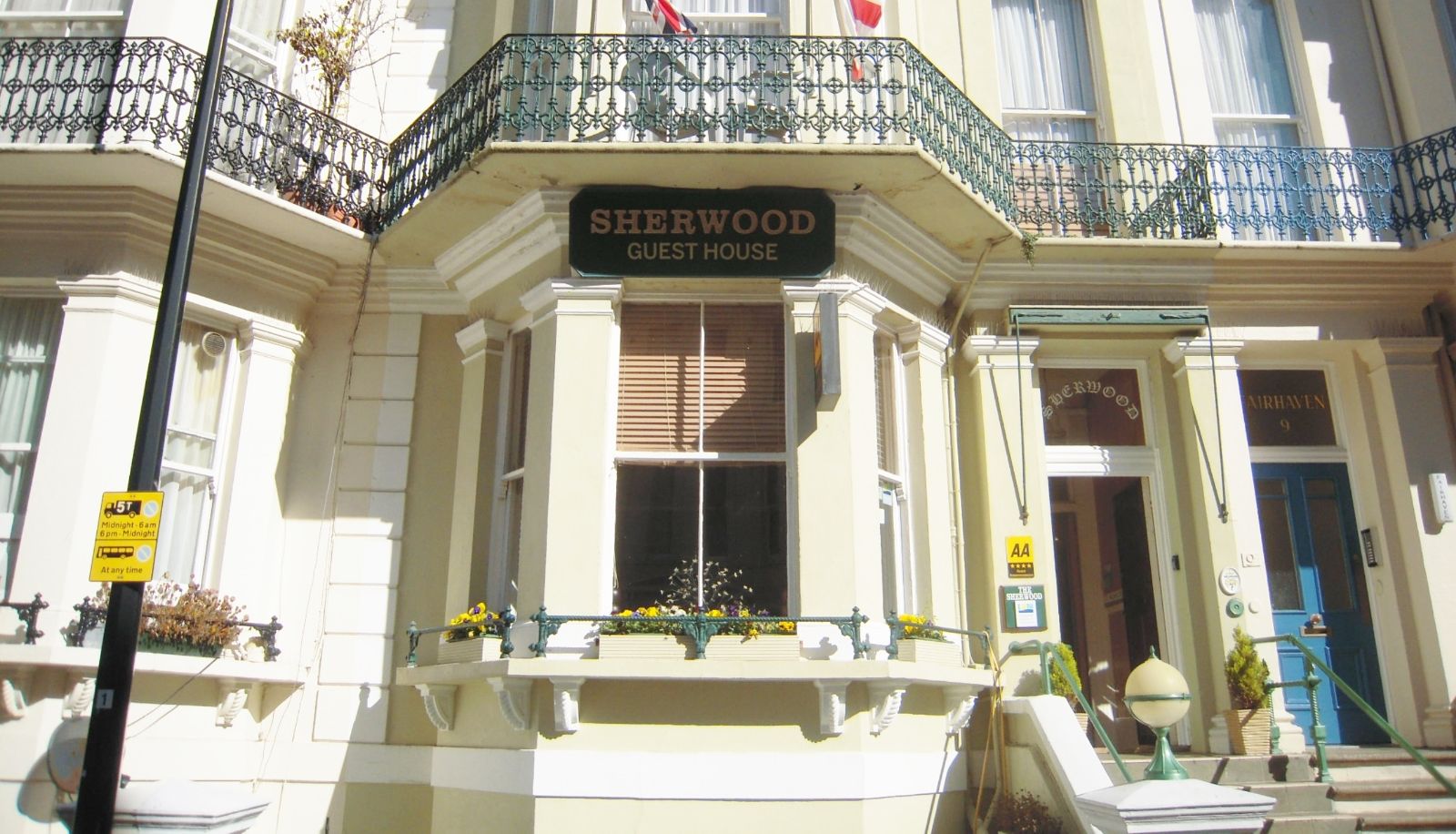 Hotel Außenbreich - The Sherwood