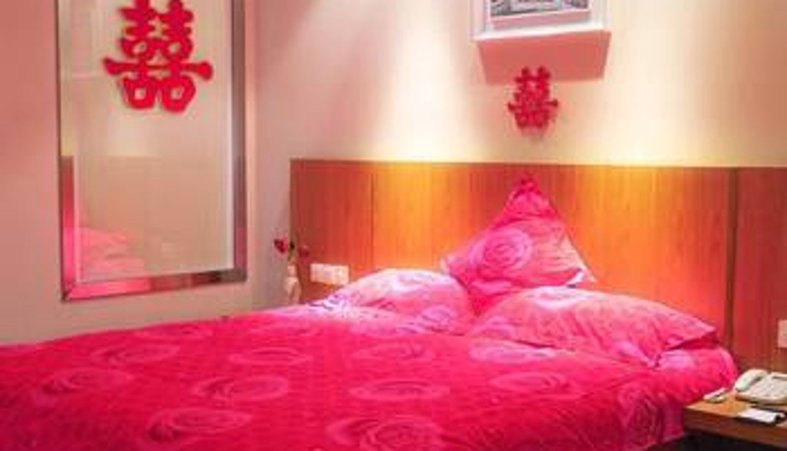 Camera - ShunChang Hotel