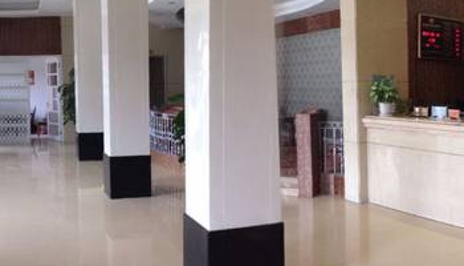 Hall - Green City Hotel