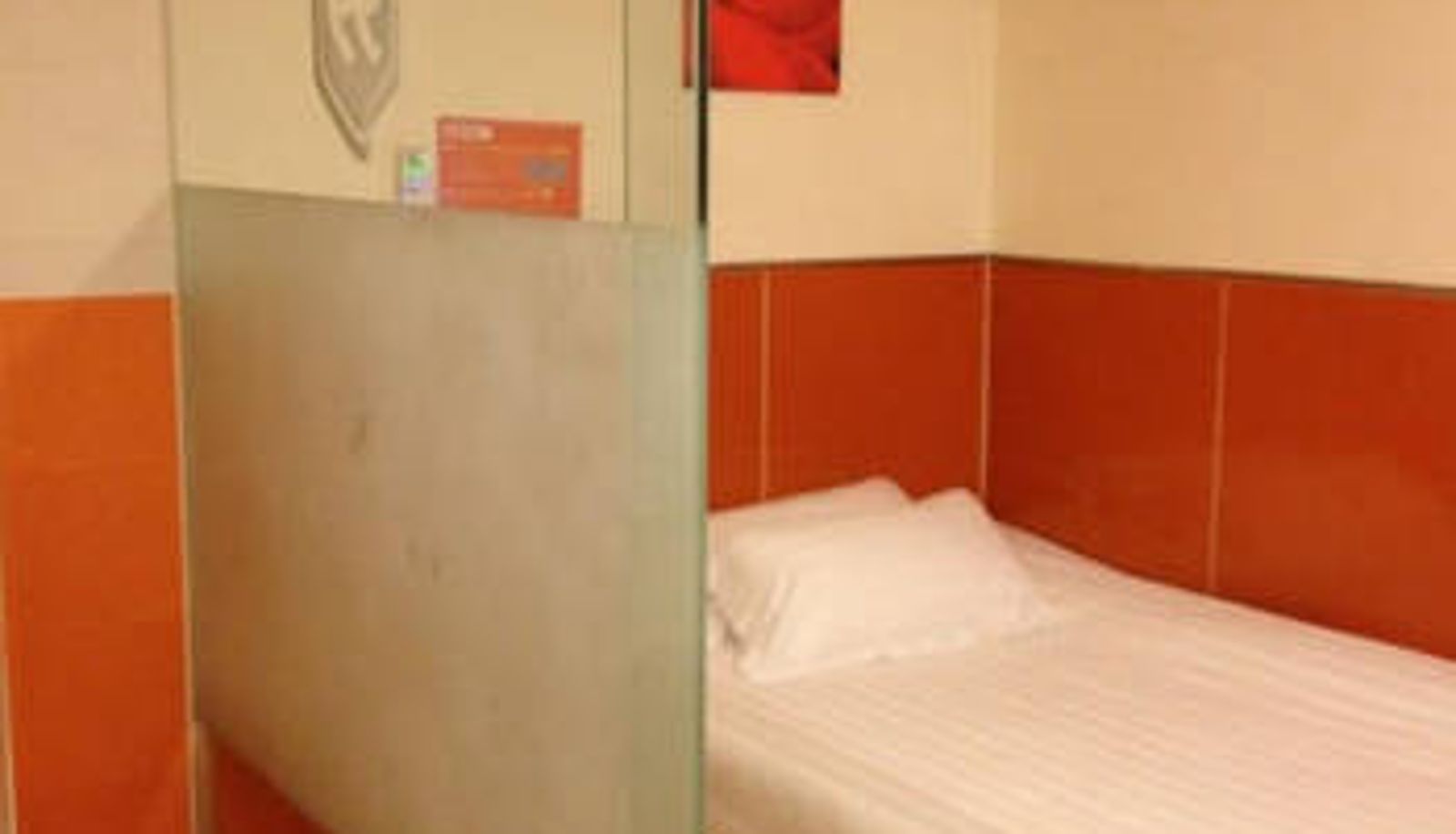 Camera - 99 hotel chain
