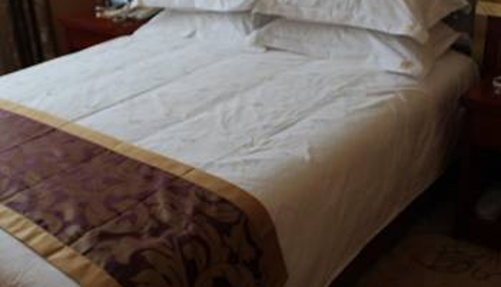 Room - Long Lake International Hotel