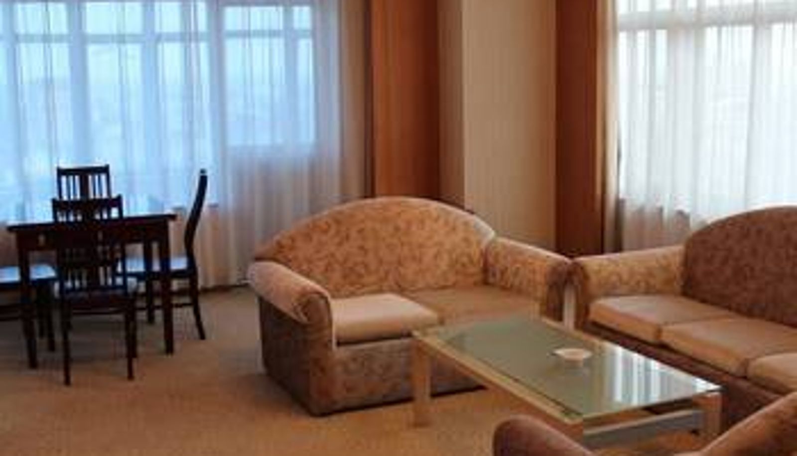 Kamer - Jurong Hotel
