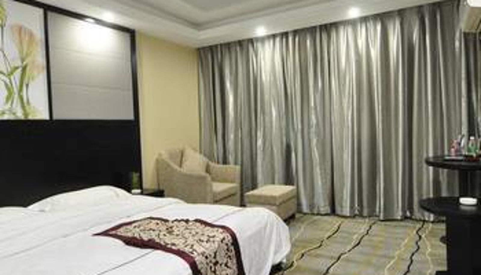 Kamer - Hello Light Hotel (Xinying New City Branch)