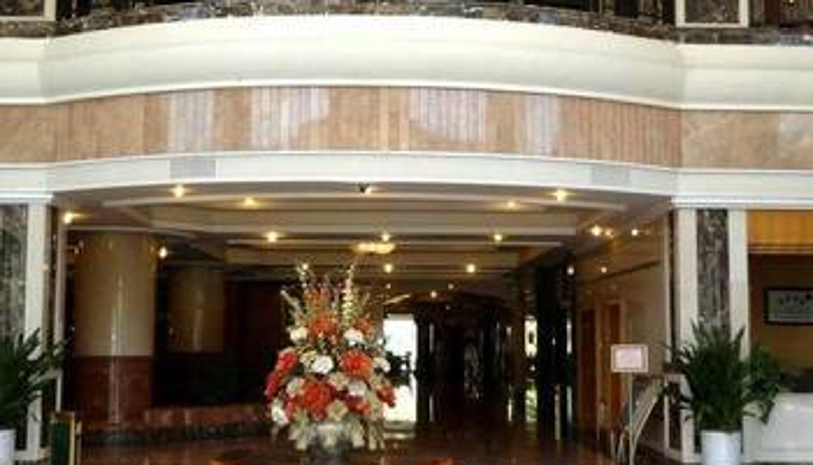 Sala - Kunming Yijing Garden Resort and Spa Hotel Training Center