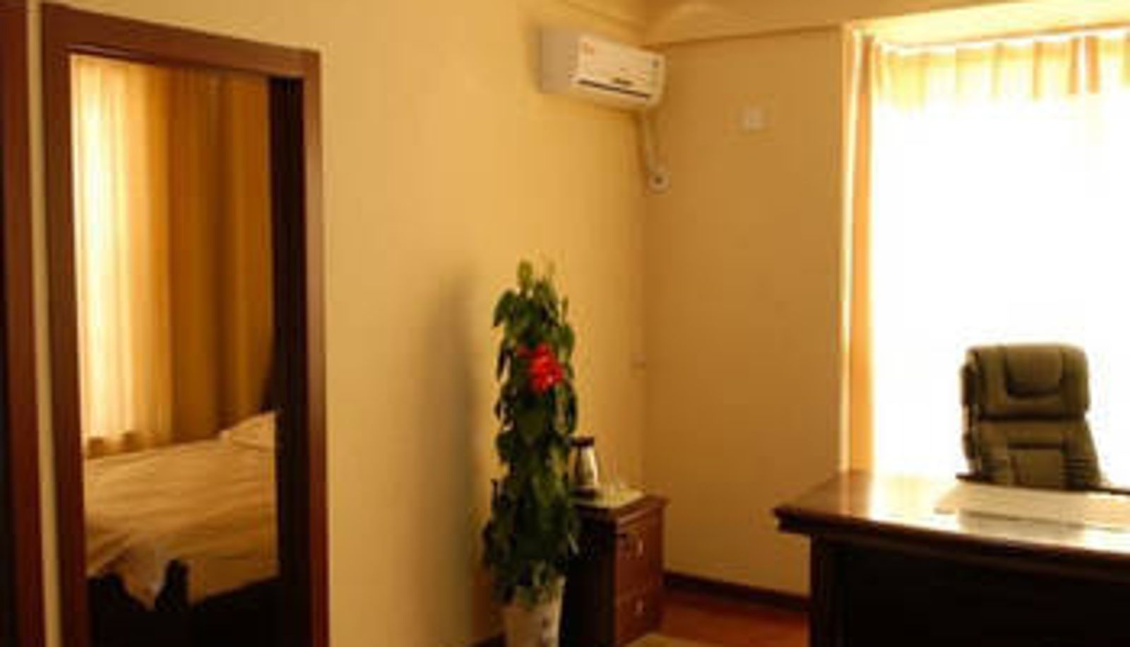 Room - Yihe Hotel