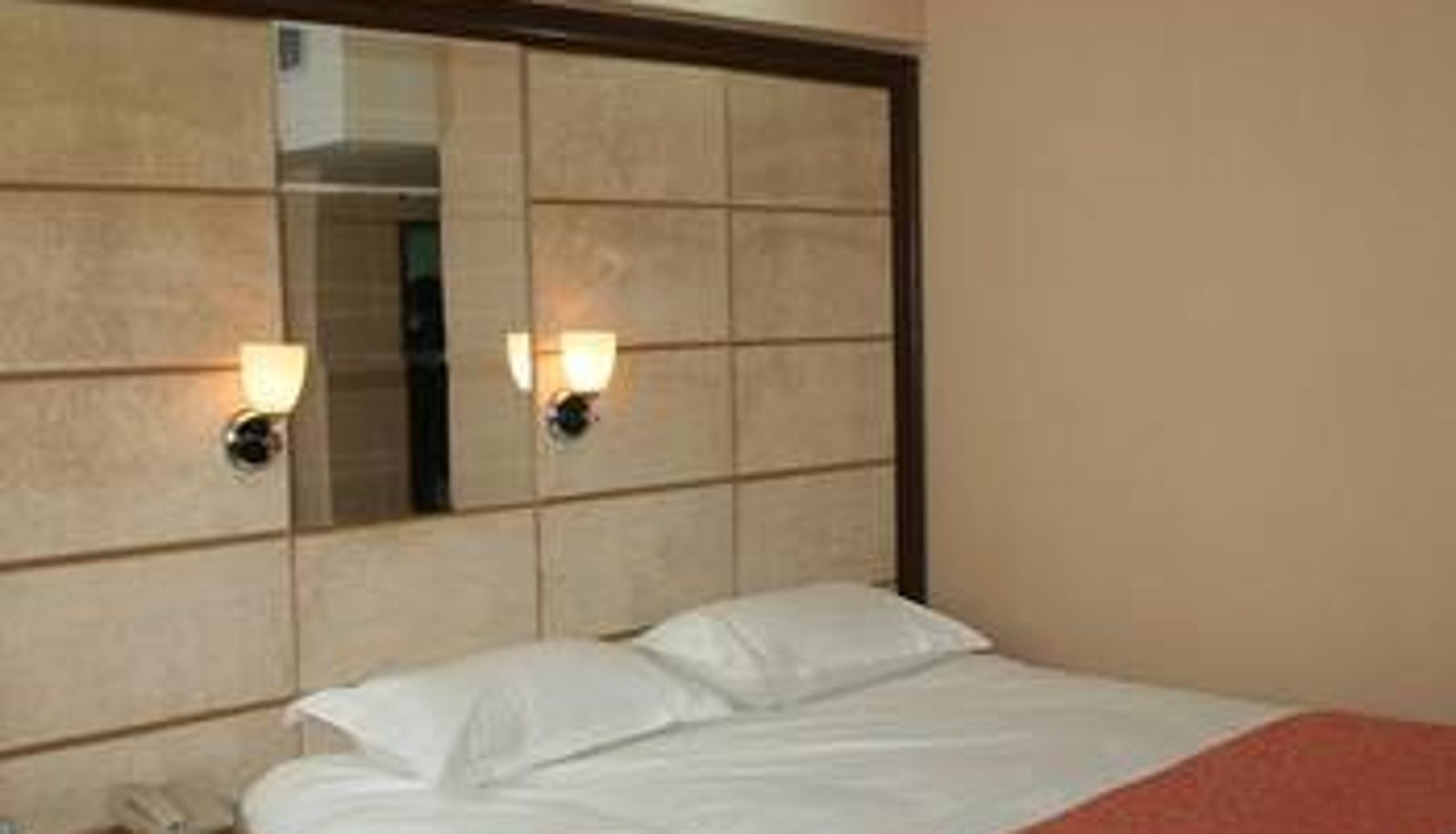 Camera - Jili Hotel