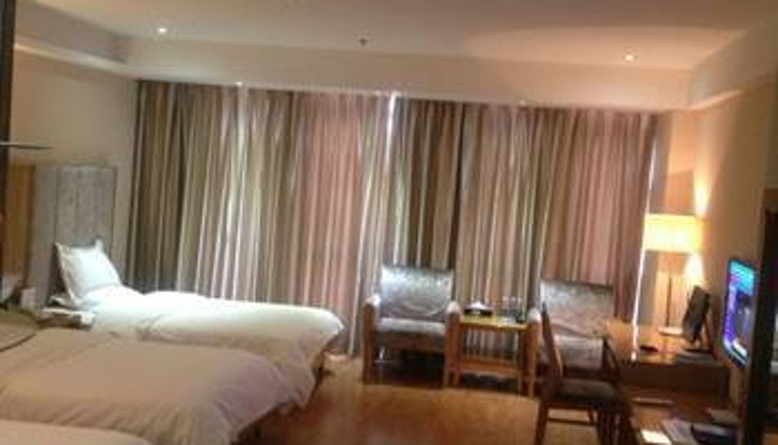 Zimmer - Fitow Holiday Hotel