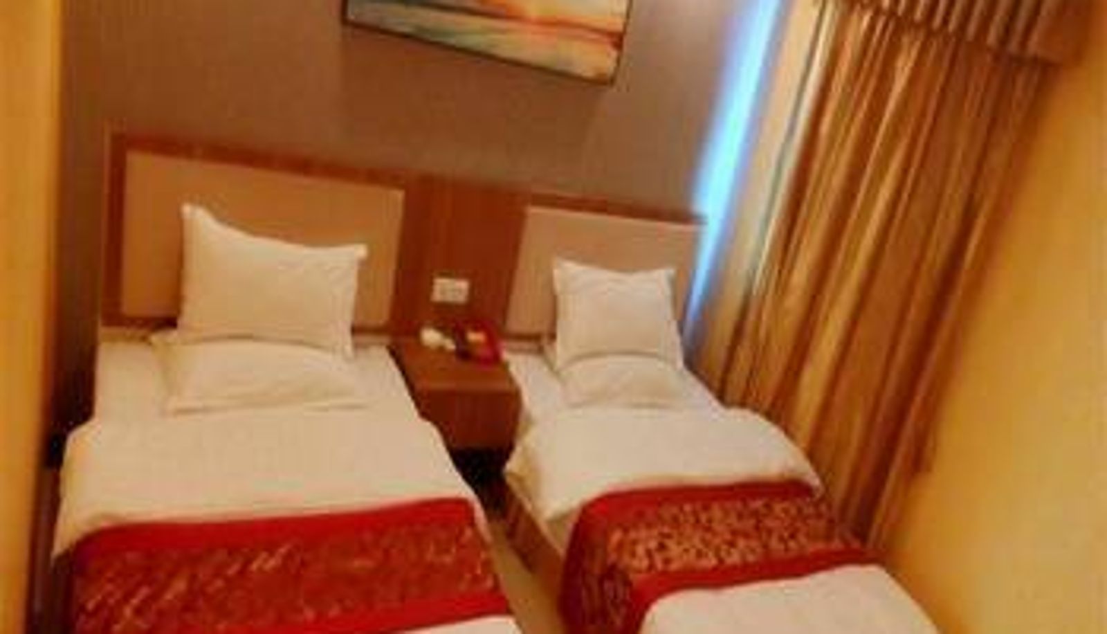 Zimmer - Maple Leaf Business Hotel