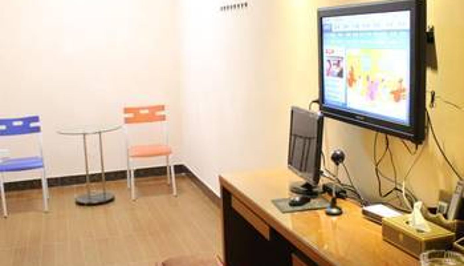 Room - Huating Holiday Inn