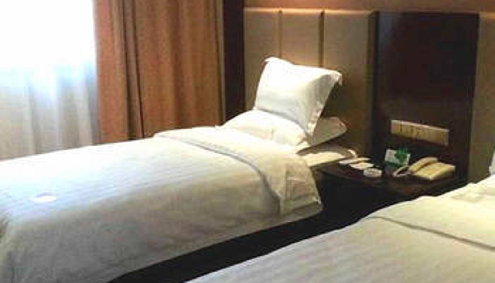 Room - Kunlun Leju Business Hotel