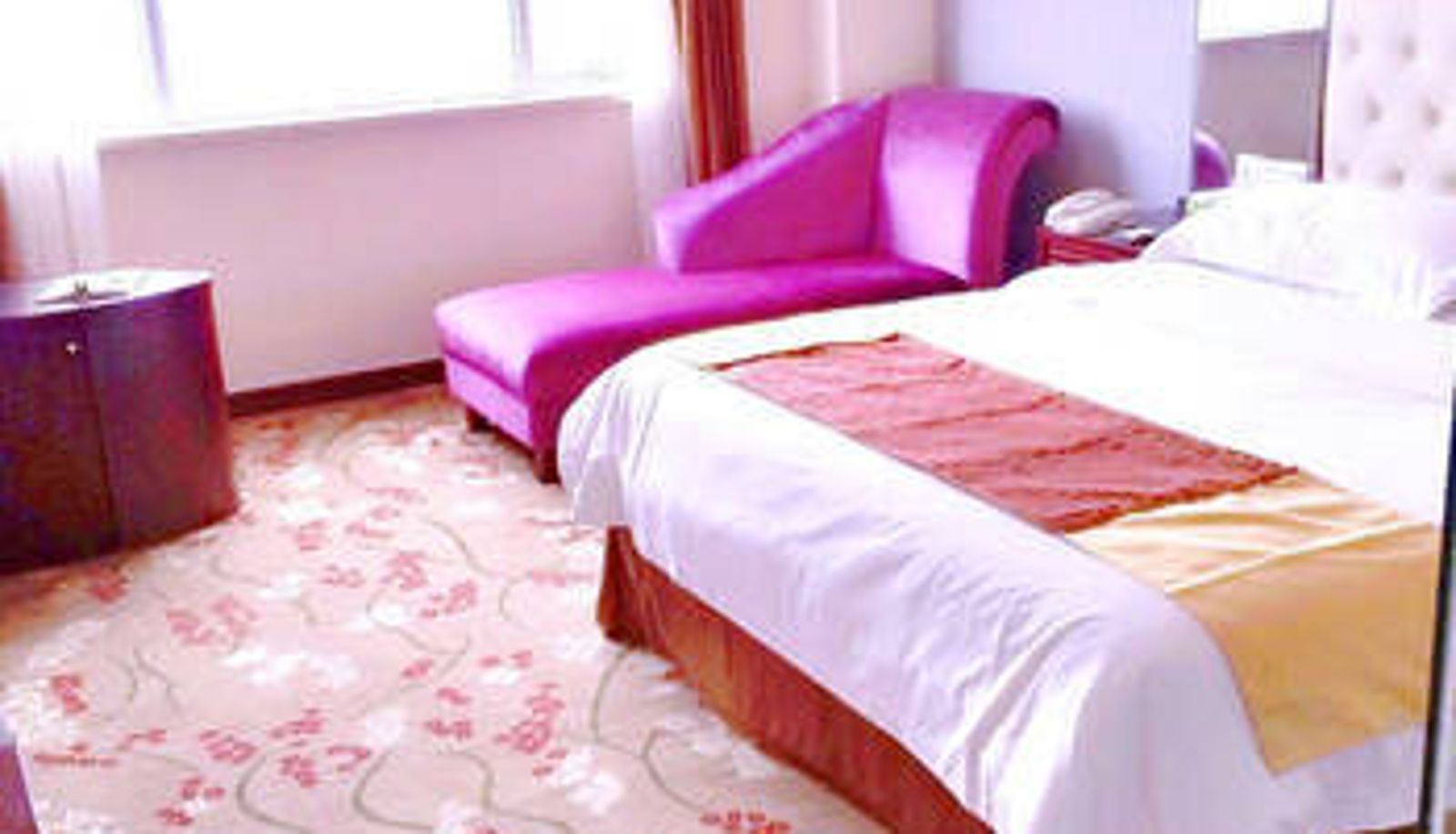 Kamer - Vienna Hotel Shanghai Chedun Studio City