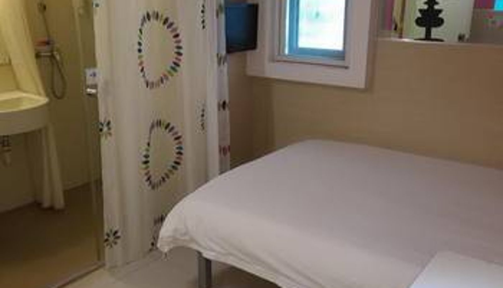 Chambre - Yibai Hotel (Shanghai South Bund Lujiabang Subway Station Store)
