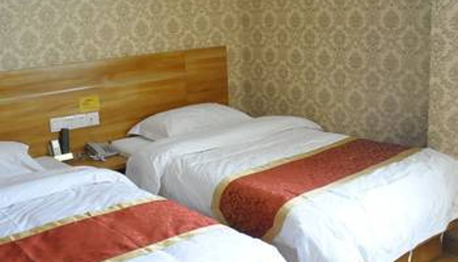 Kamer - Huazhong Business Hotel (Taiyuan South Station Branch)