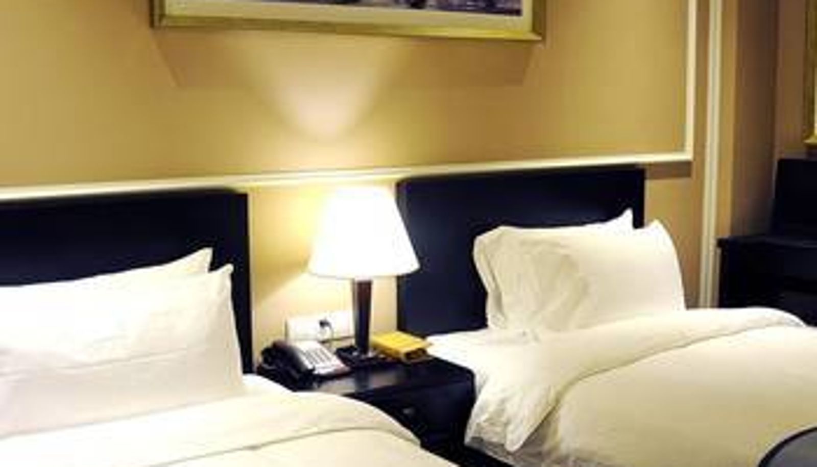 Zimmer - Central ShiPu Riverside Hotel