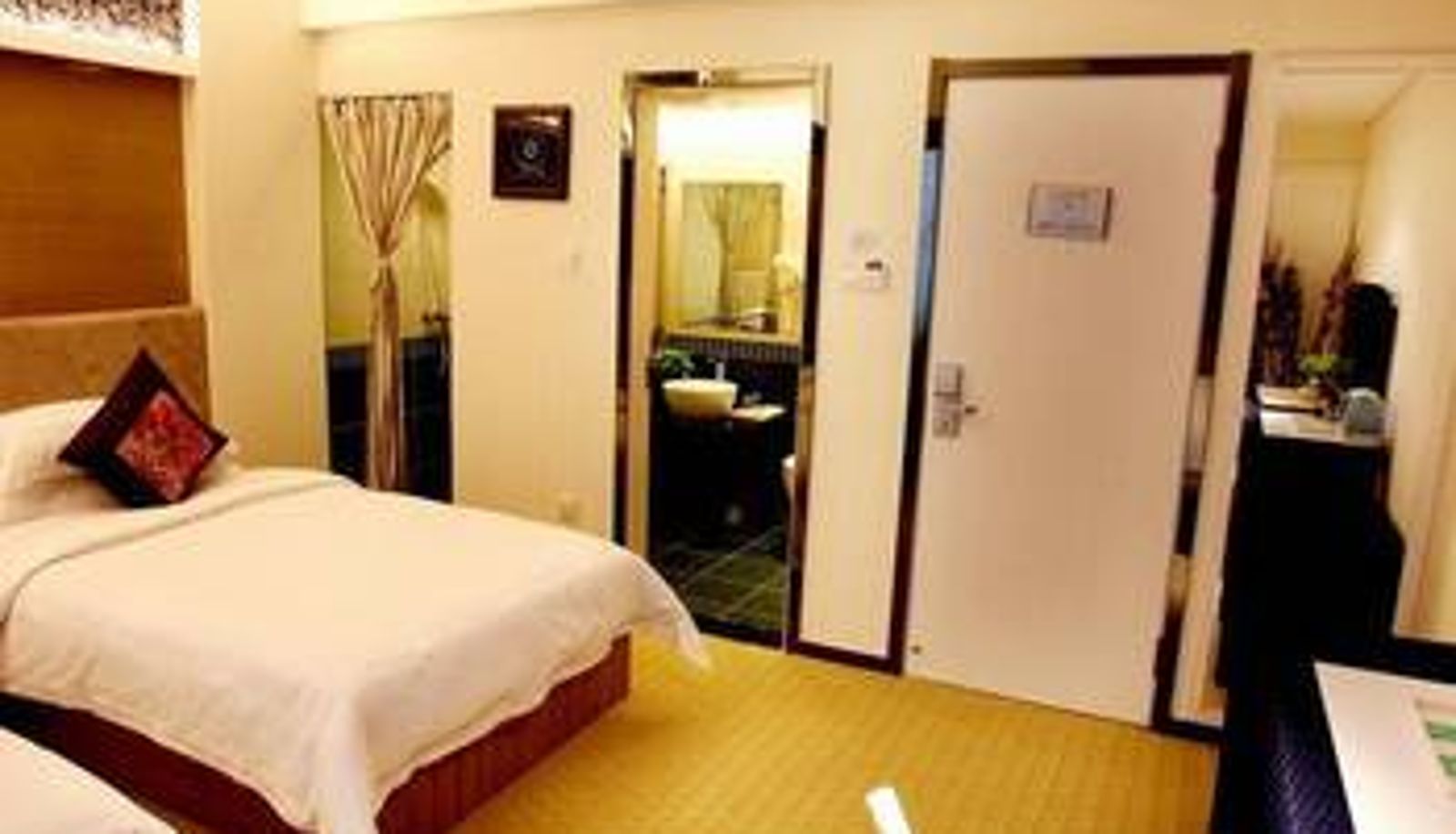 Zimmer - Xingyi Rongting Holiday Inn