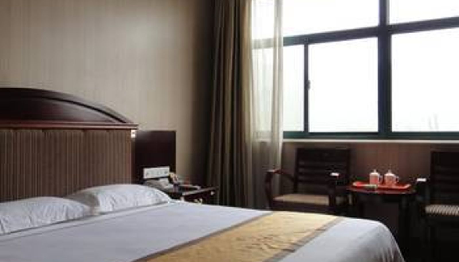 Zimmer - Shunhe Holiday Inn