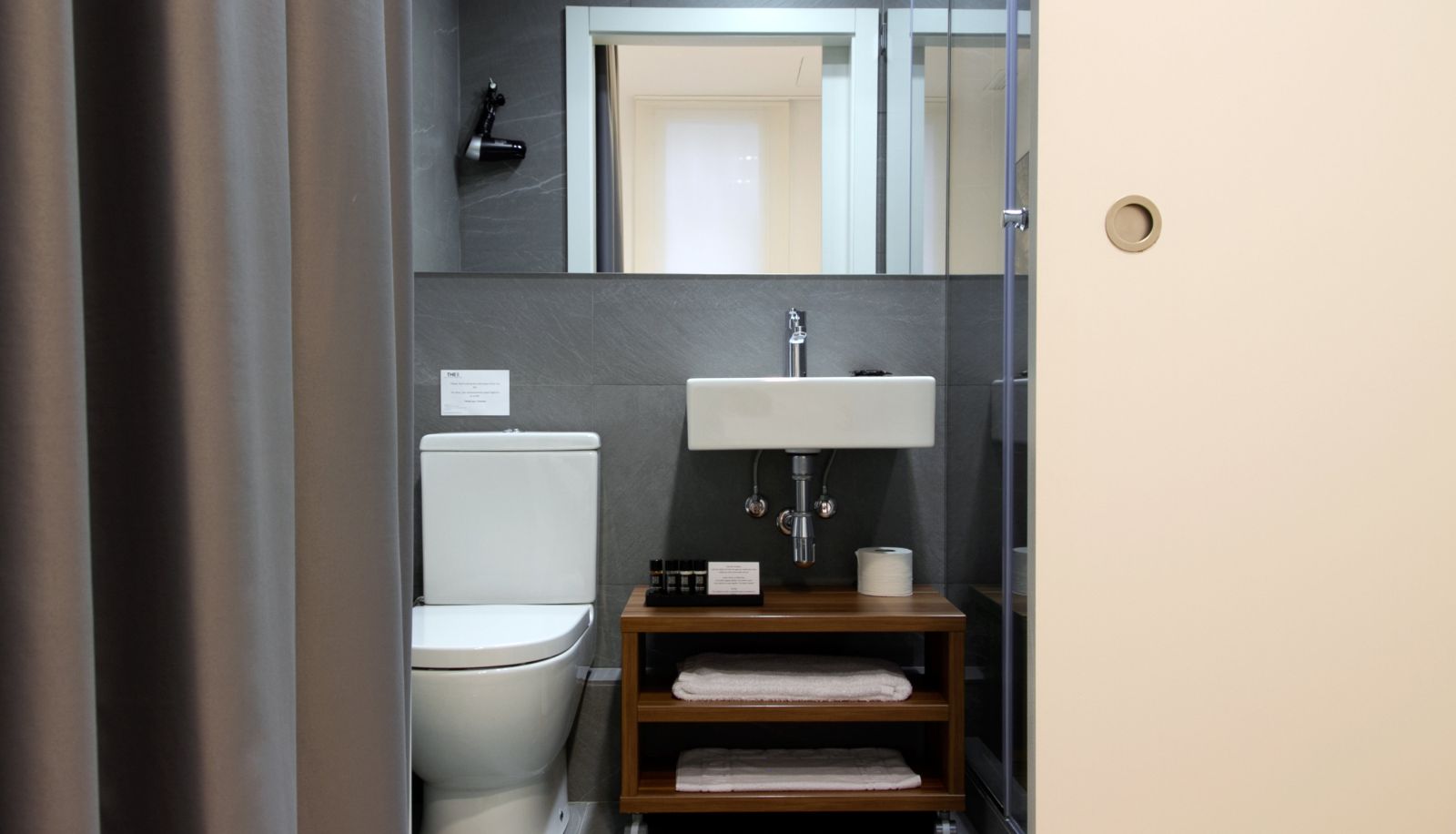 Badkamer - THE 8 Boutique B&B