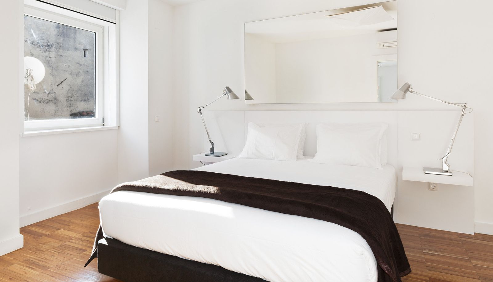 Info - Hello Lisbon Bairro Alto Apartments