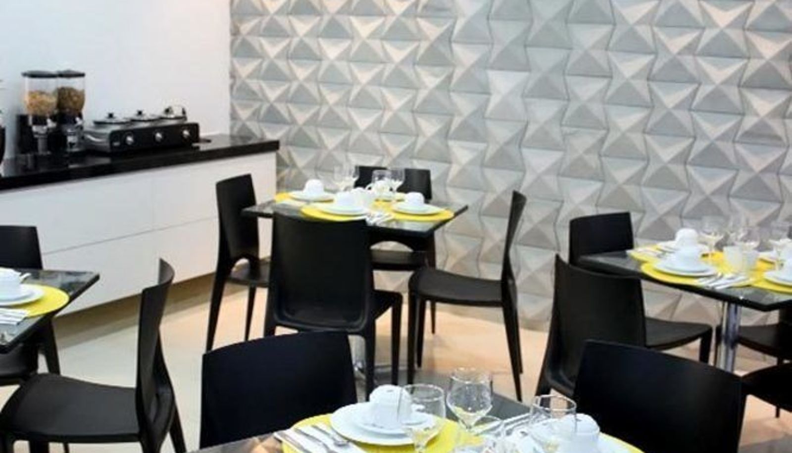 Breakfast room - Yes Hotel