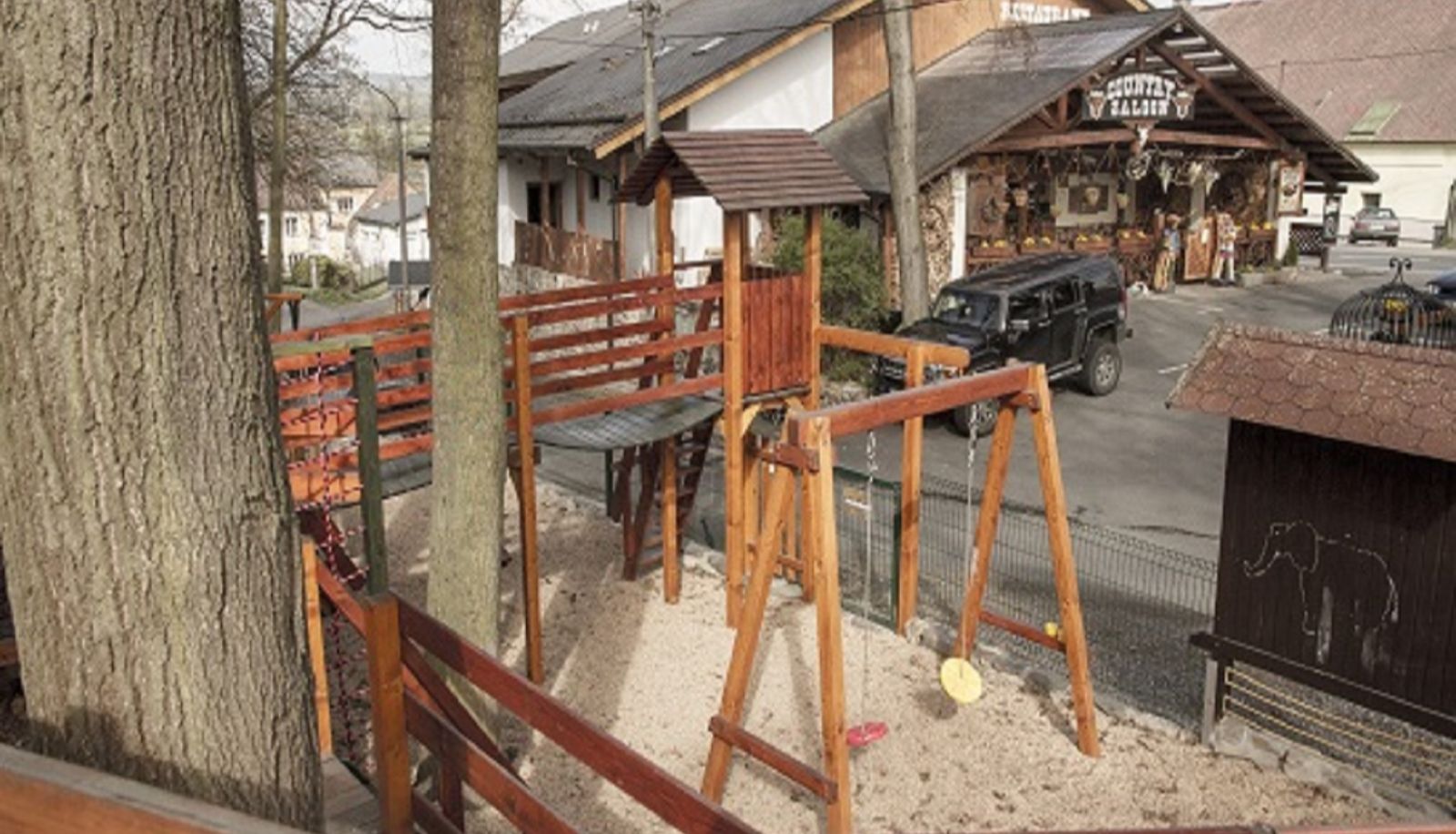 Jardín - Country Saloon Beňovy