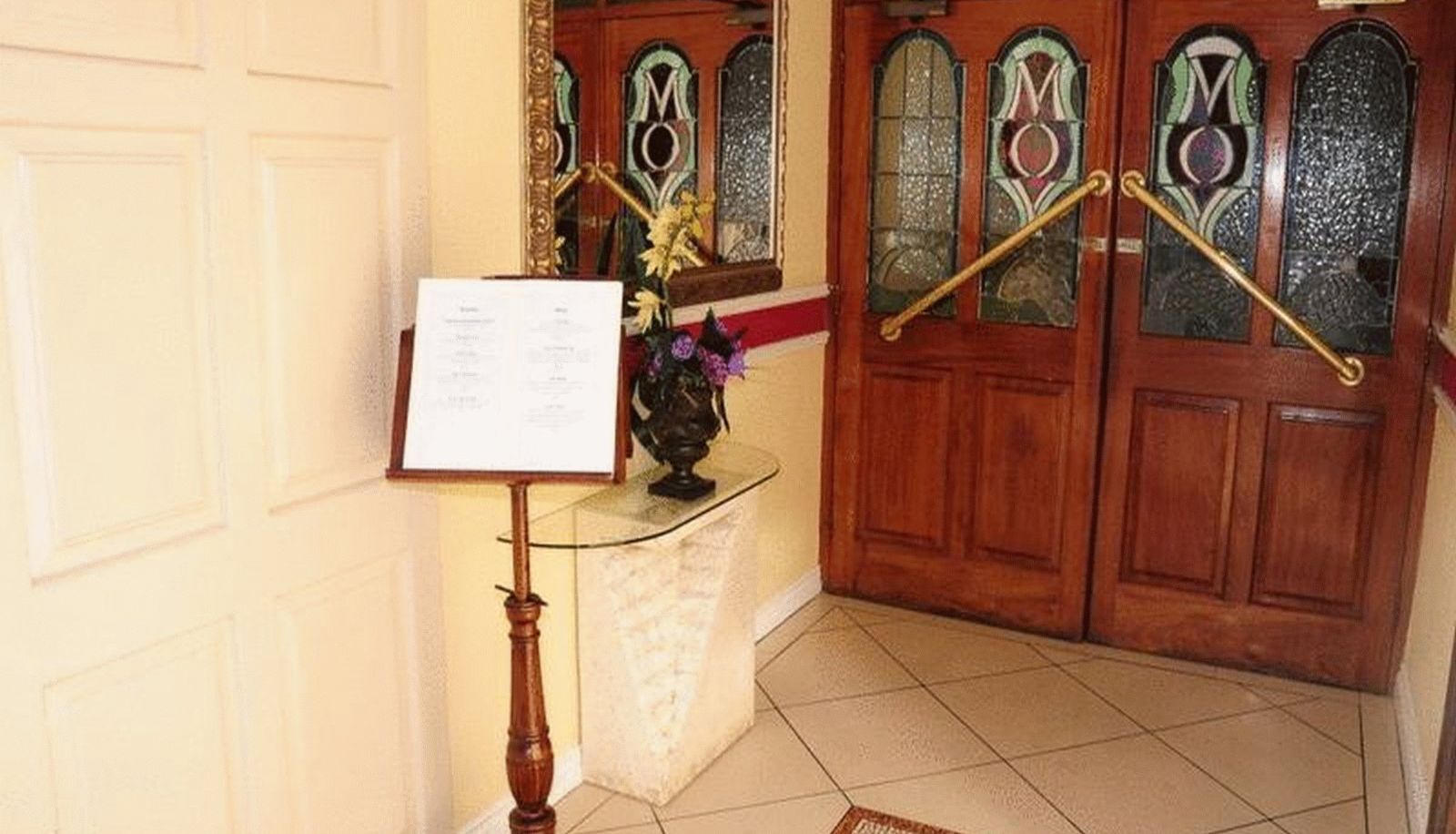 Lobby - Mayfly Hotel