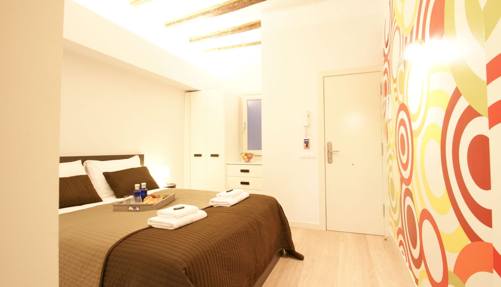 Standardzimmer (Doppel) - Short Stay Pop Art Lofts