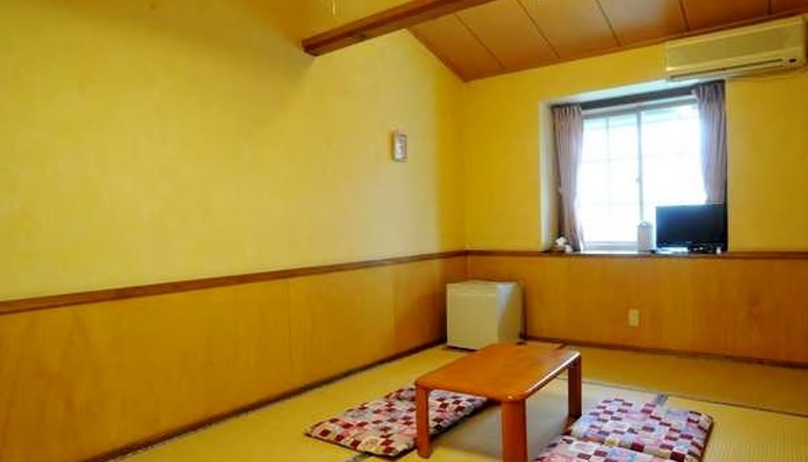 Standard room (double) - Karuizawa Stone Pension
