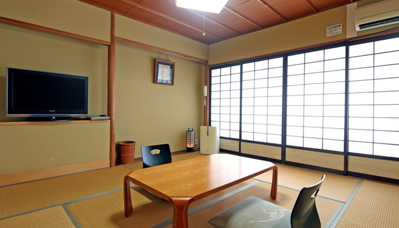 Zimmer mit Meerblick - (RYOKAN) Showa Retro & Creative Cuisine Nankiso