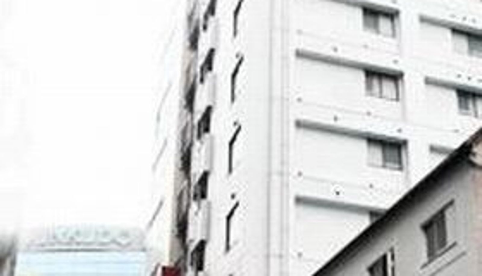 Außenansicht - Higashiguchi Ikebukuro Royal Hotel