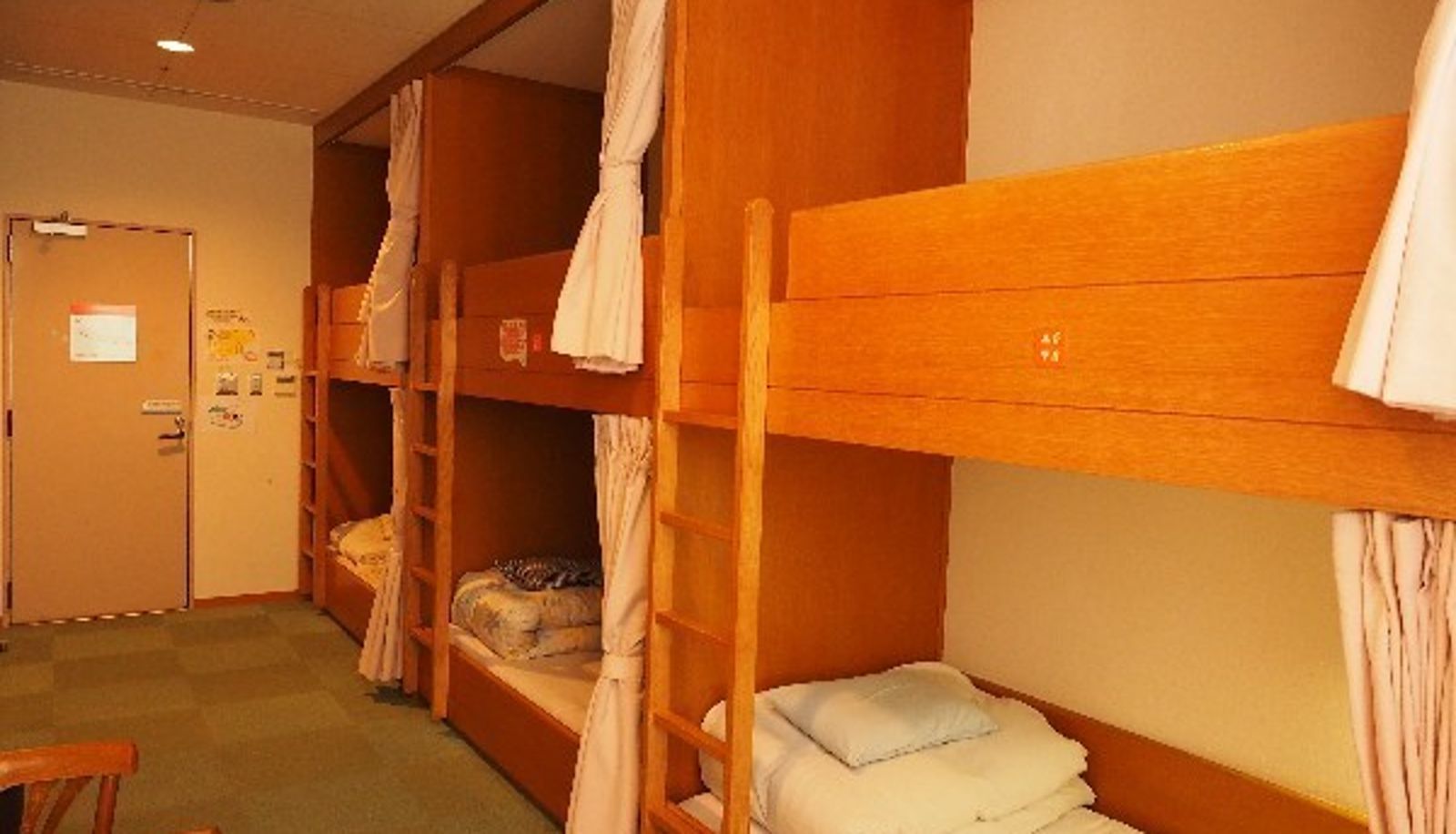 Vierbettzimmer - Osaka Shiritsu Nagai Youth Hostel
