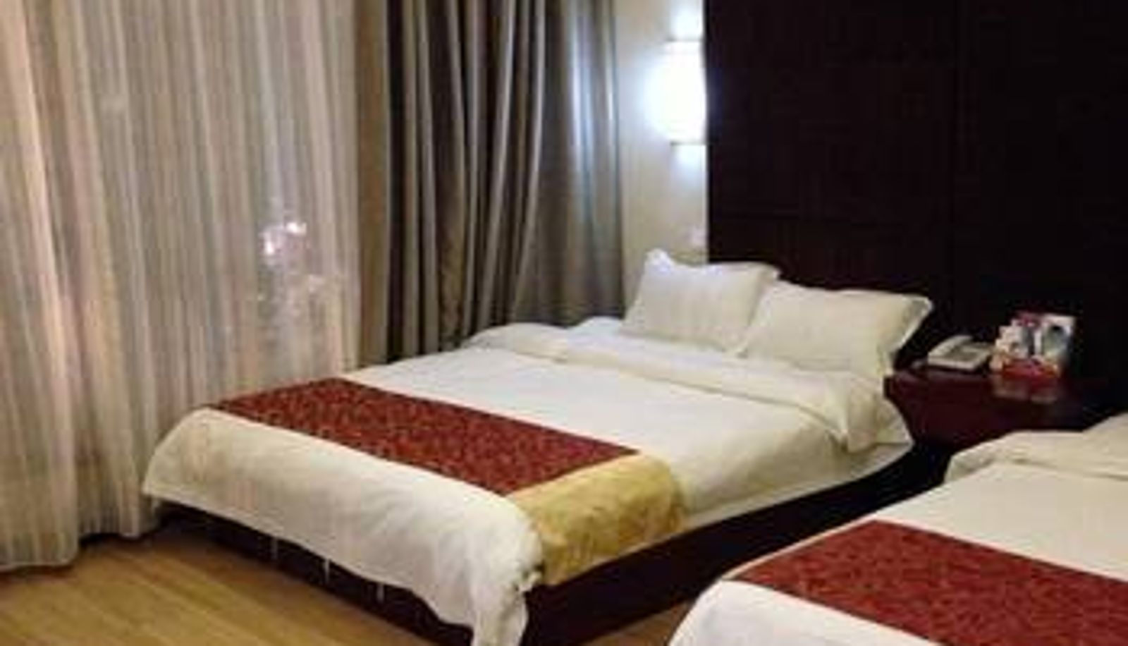 Camera - Golden Key Business Hotel