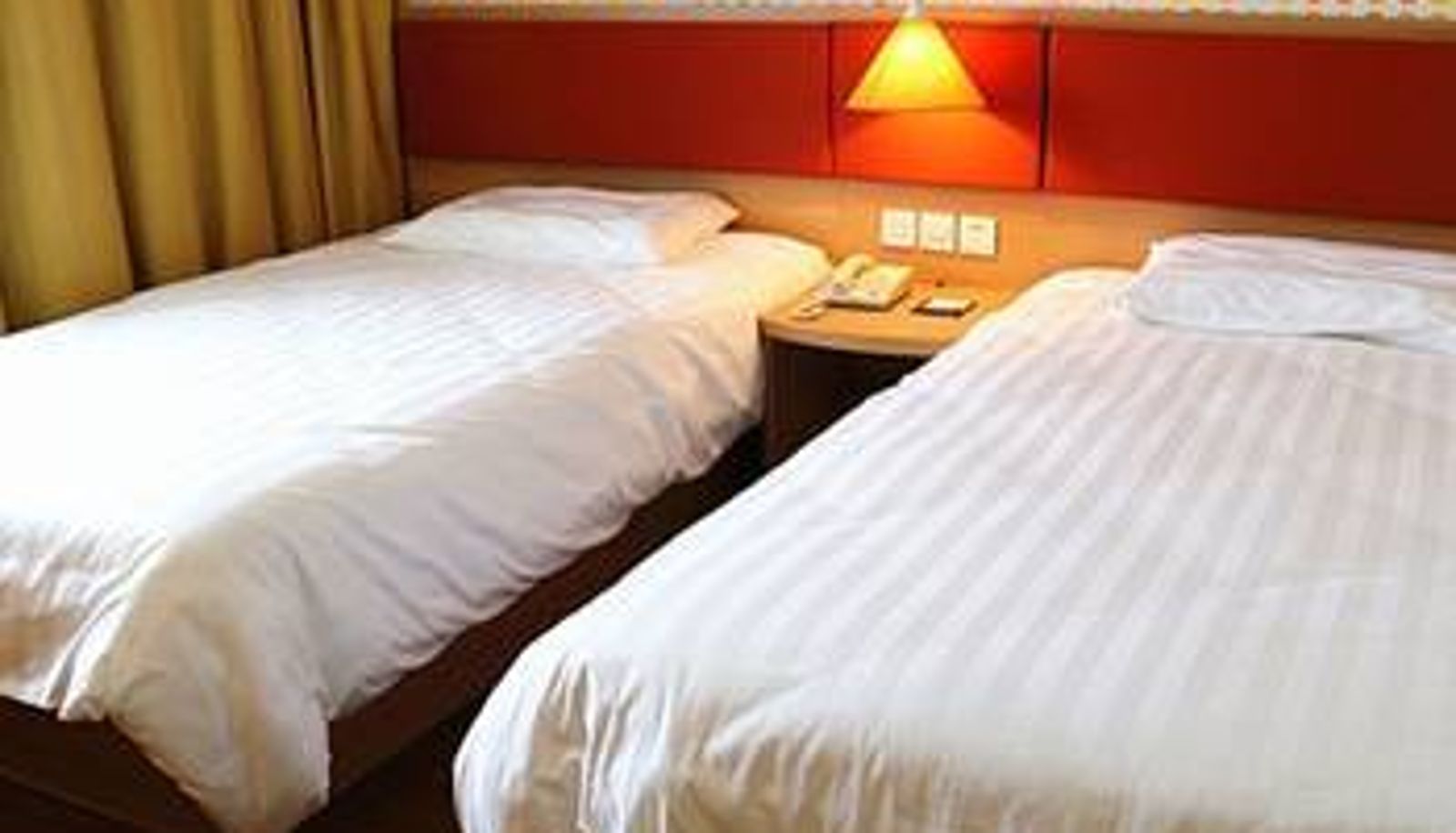 Zimmer - Zhenjiang  Danyang Glasses City  Zhongshan Road Home Inn - Piper Cloud Hotel