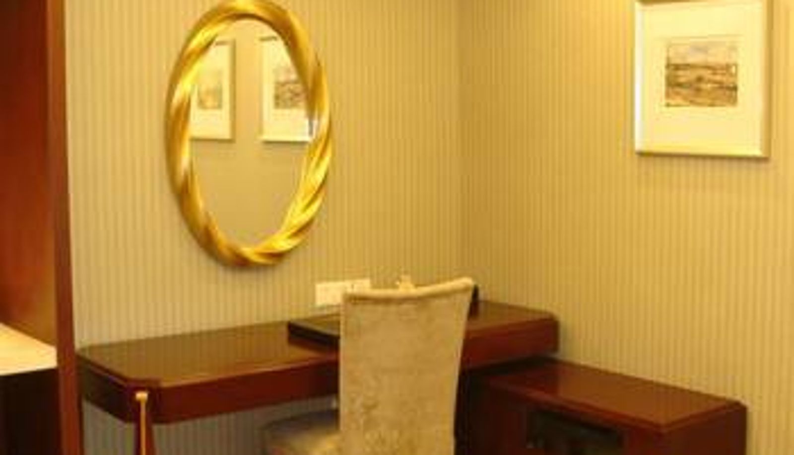 Zimmer - Golden Sunshine Hotel - Danyang