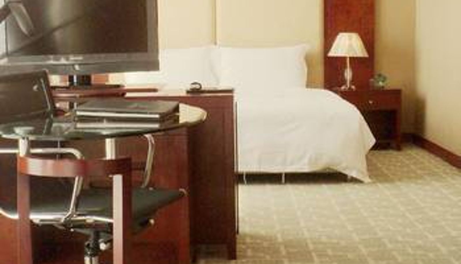 Zimmer - Royal International Hotel