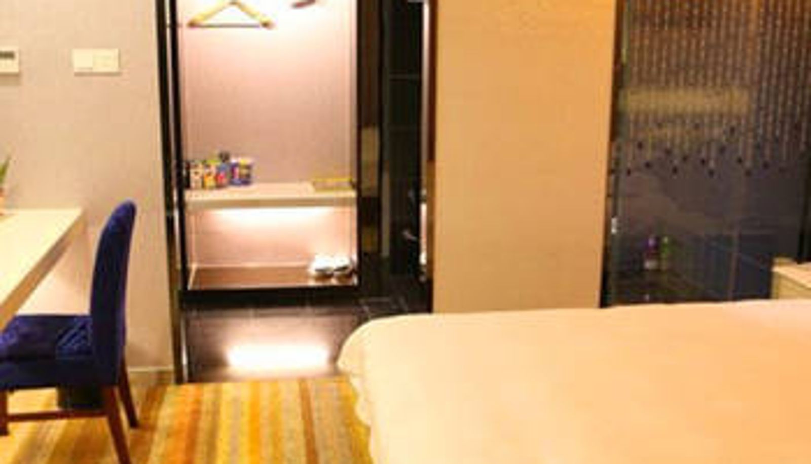 Zimmer - Galaxy All Seasons Hotel