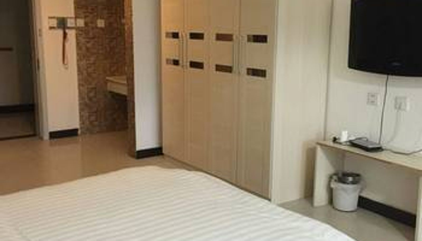 Yanqing Express Hotel