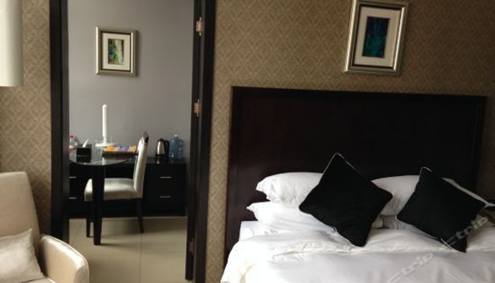 Camera superior - Jinweiyue Huangguan Holiday Hotel