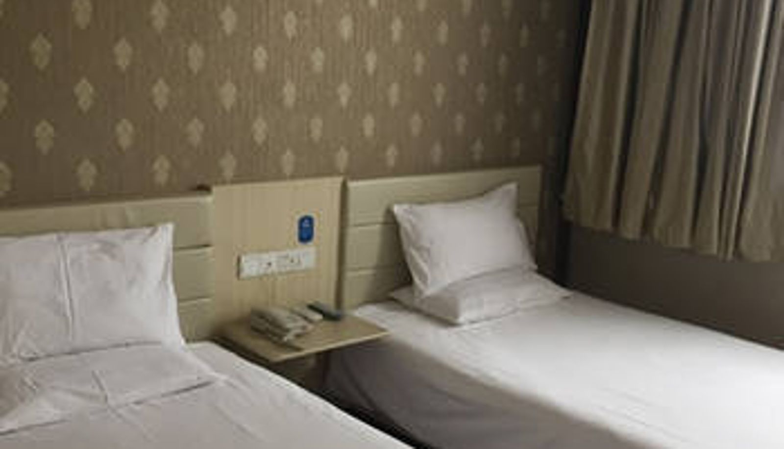 Room - Linzi Hotel