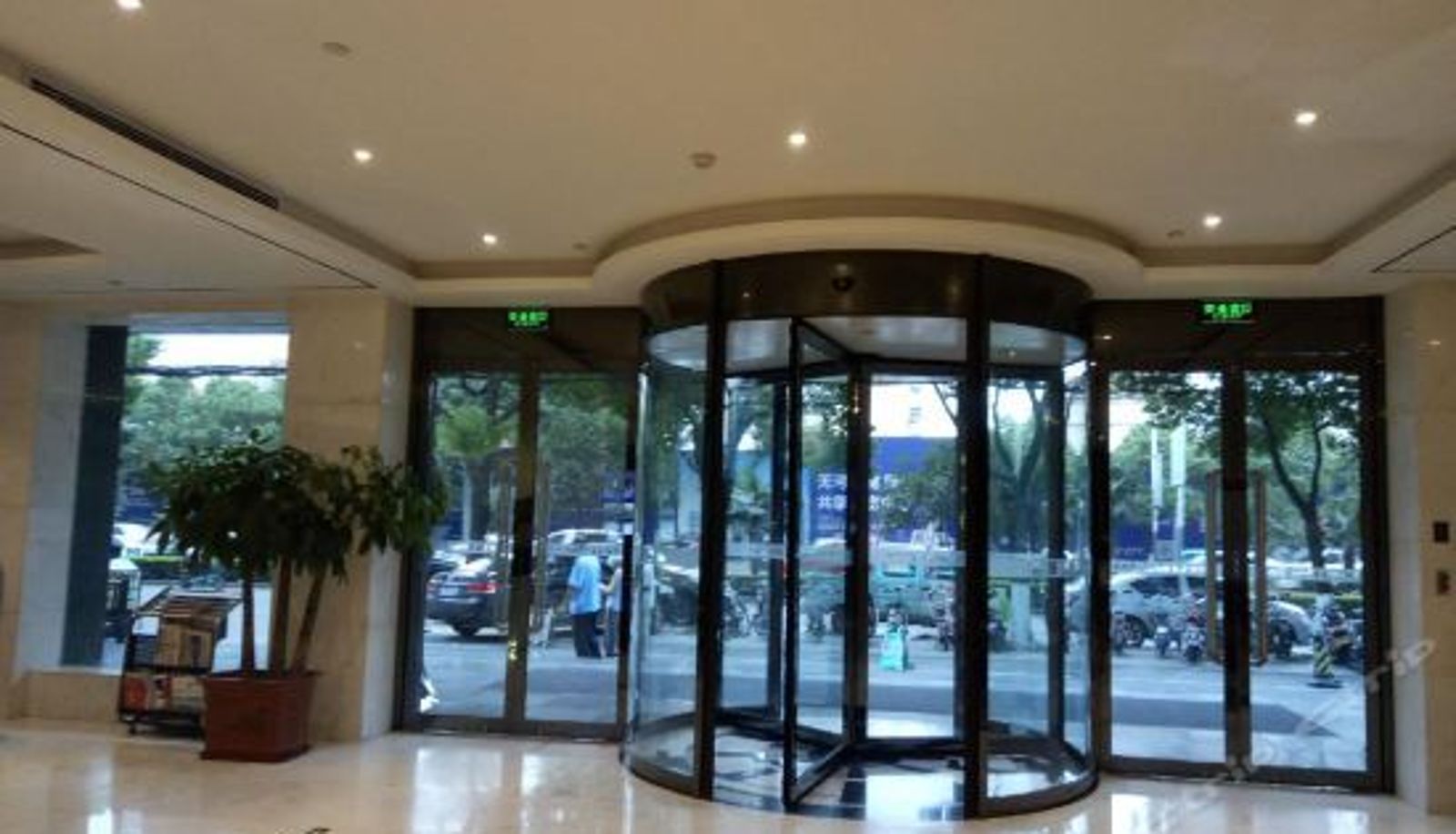 Receptie - Boytws Hotel (Zhumadian High Speed ​​Railway CBD Wenming Road)