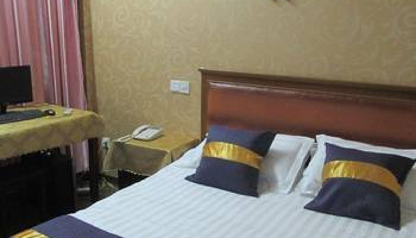 Zimmer - Taishan Business Hotel