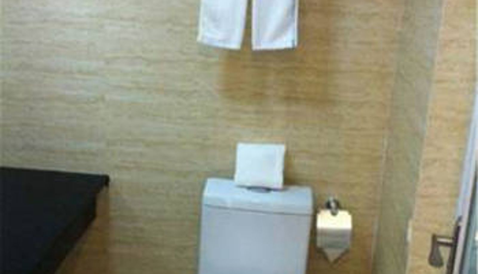 Camera - Home Inn (Shengzhou High Speed Railway Station Guanhe South Road Branch)