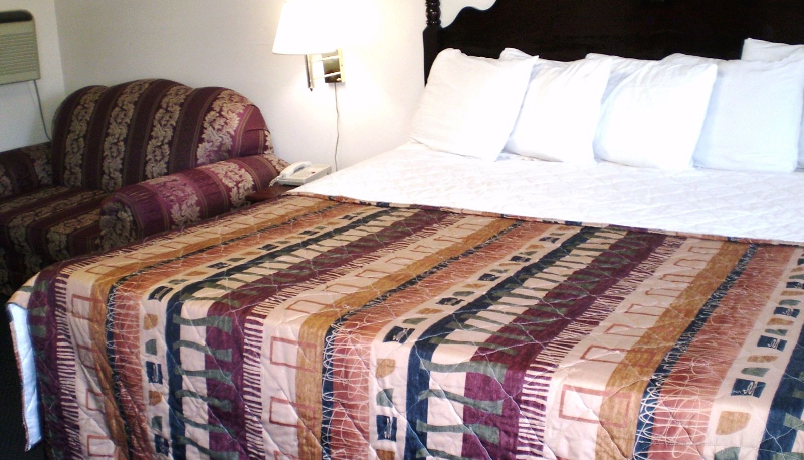 Room - Sunrise Inn Brownsville