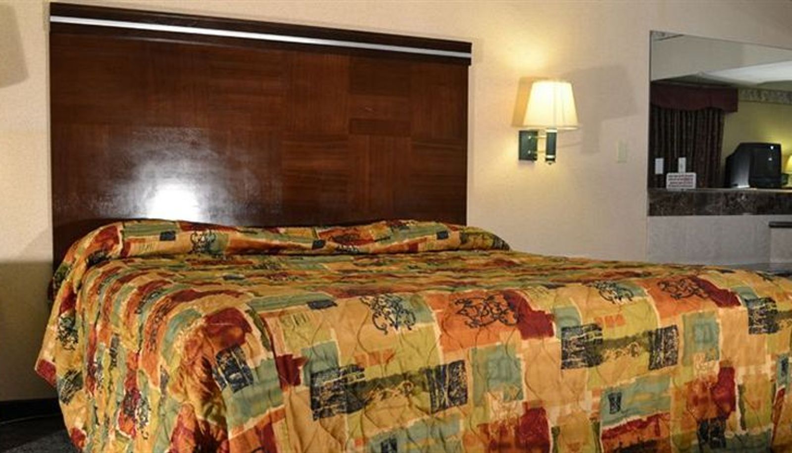 Standardzimmer (Einzel) - Crystal Inn & Suites