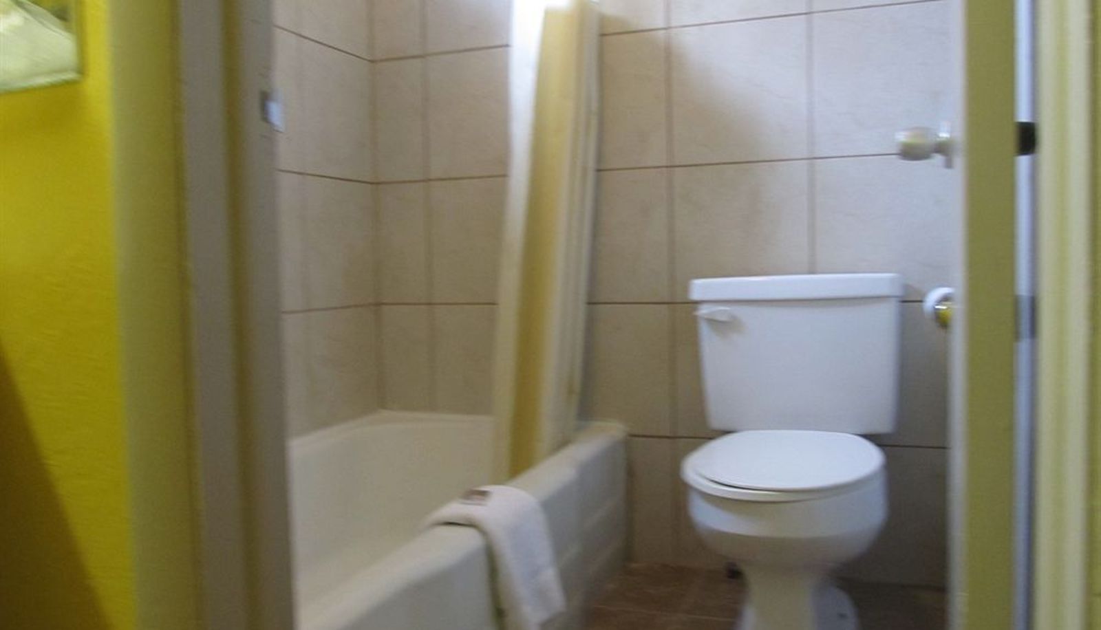 Bathroom - Guest House Motel